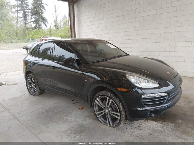 Porsche Cayenne Diesel 2014 WP1AF2A26ELA38044 Image 6