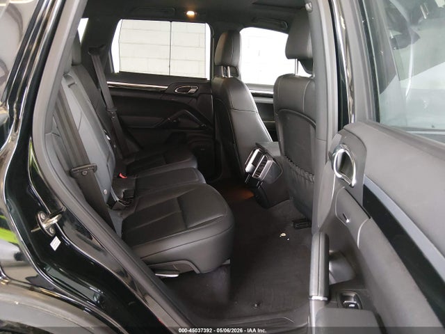 Porsche Cayenne Diesel 2014 WP1AF2A26ELA38044 Image 8