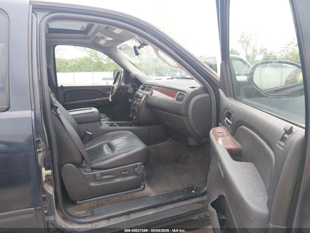2009 Chevrolet Suburban 1500 Lt2 მანქანა იყიდება აუქციონზე, vin: 1GNFK26389R267338, აუქციონის ნომერი: 45037399