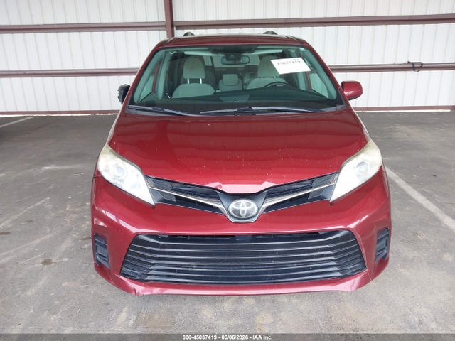 Продаж на аукціоні авто 2018 Toyota Sienna Le 8 Passenger, vin: 5TDKZ3DC2JS909912, номер лоту: 45037419