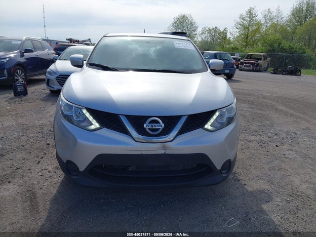 JN1BJ1CR0HW116963 Nissan Rogue Sport S