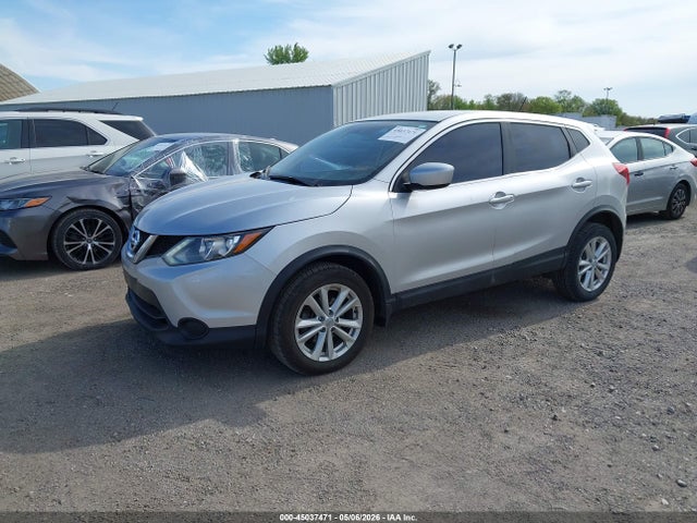 JN1BJ1CR0HW116963 Nissan Rogue Sport S