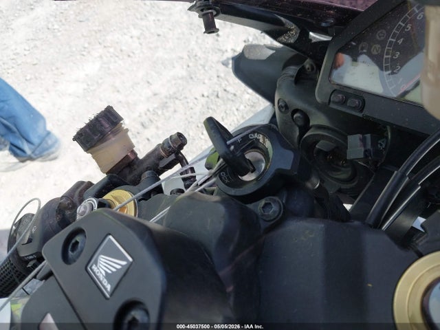 45037500 :رقم المزاد ، JH2SC57096M201245 vin ، 2006 Honda Cbr1000 Rr مزاد بيع