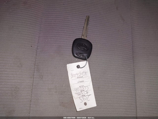 45037509 :رقم المزاد ، 2T1BURHE0FC244859 vin ، 2015 Toyota Corolla L مزاد بيع