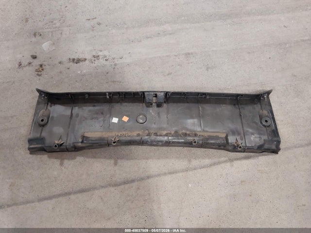 45037509 :رقم المزاد ، 2T1BURHE0FC244859 vin ، 2015 Toyota Corolla L مزاد بيع