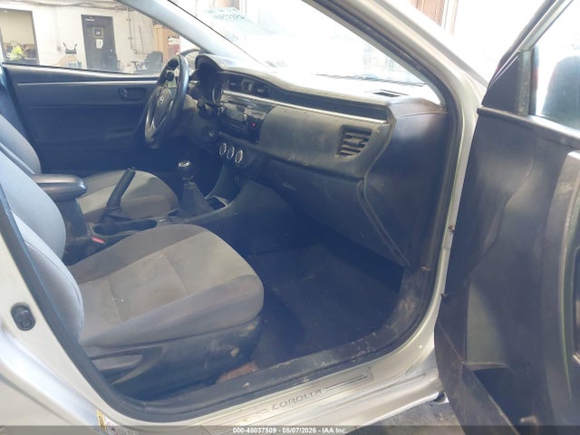 45037509 :رقم المزاد ، 2T1BURHE0FC244859 vin ، 2015 Toyota Corolla L مزاد بيع