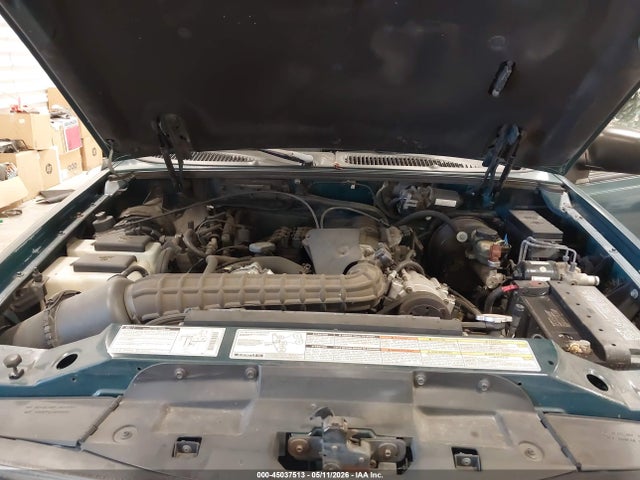 45037513 :رقم المزاد ، 1FMDU34X5TUB37894 vin ، 1996 Ford Explorer مزاد بيع