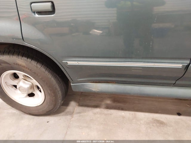 45037513 :رقم المزاد ، 1FMDU34X5TUB37894 vin ، 1996 Ford Explorer مزاد بيع