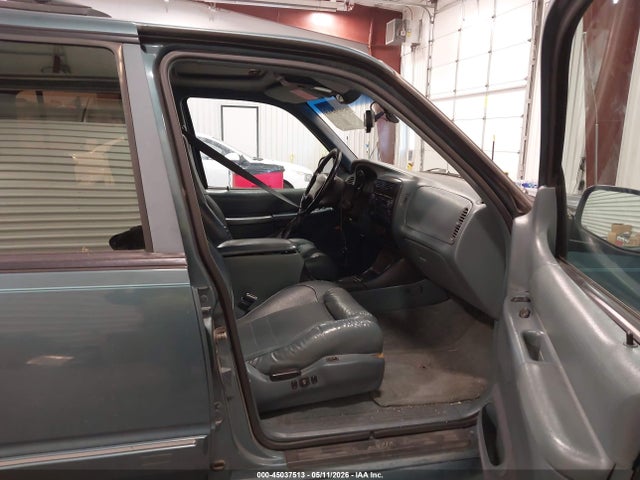 45037513 :رقم المزاد ، 1FMDU34X5TUB37894 vin ، 1996 Ford Explorer مزاد بيع