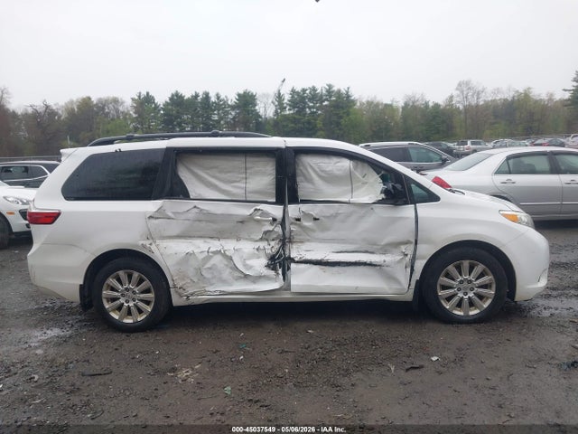45037549 :رقم المزاد ، 5TDJK3DC3FS115637 vin ، 2015 Toyota Sienna Le 7 Passenger مزاد بيع
