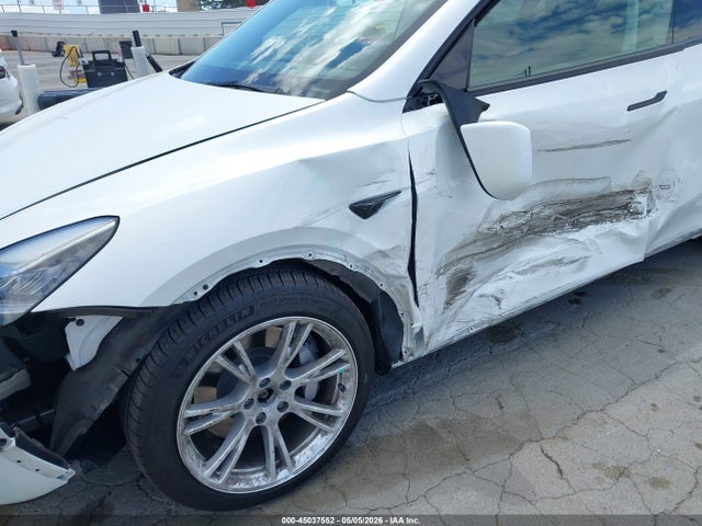 2021 Tesla Model Y Long Range Dual Motor All-wheel Drive მანქანა იყიდება აუქციონზე, vin: 5YJYGDEE0MF233121, აუქციონის ნომერი: 45037552