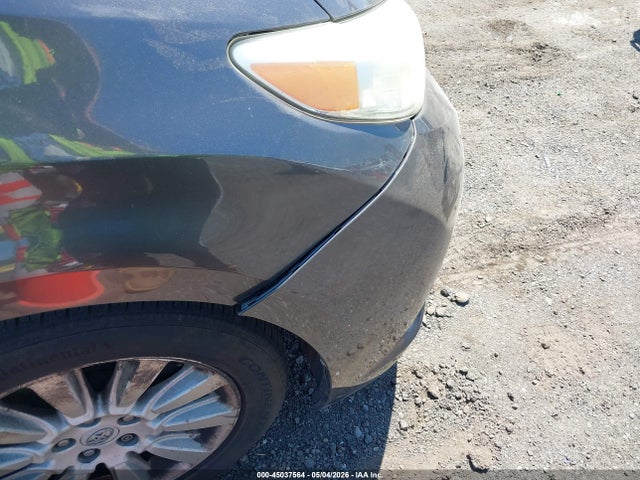 45037564 :رقم المزاد ، 5TDDK3DC3BS027677 vin ، 2011 Toyota Sienna Xle مزاد بيع