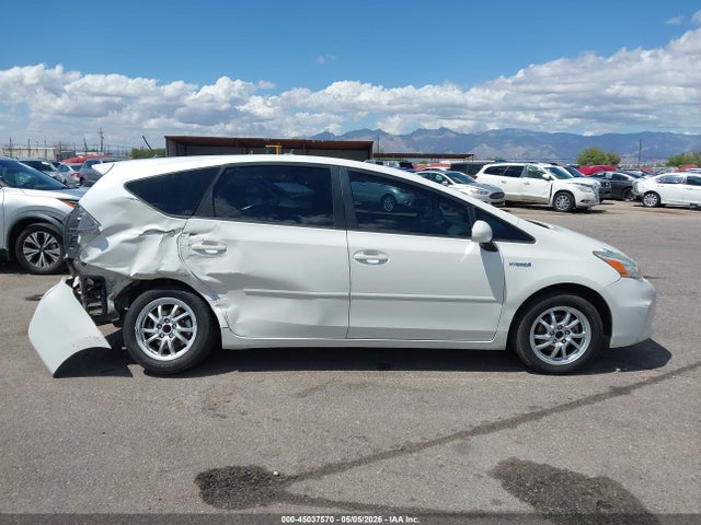 Продажа на аукционе авто 2012 Toyota Prius V Three, vin: JTDZN3EU7C3125473, номер лота: 45037570