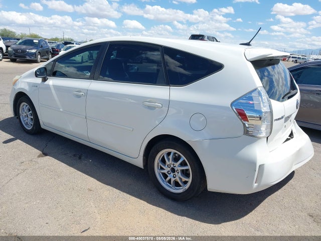 Продажа на аукционе авто 2012 Toyota Prius V Three, vin: JTDZN3EU7C3125473, номер лота: 45037570