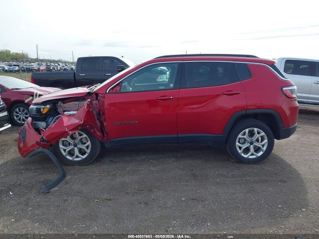 2025 Jeep Compass Latitude 4x4 მანქანა იყიდება აუქციონზე, vin: 3C4NJDBN1ST617349, აუქციონის ნომერი: 45037653