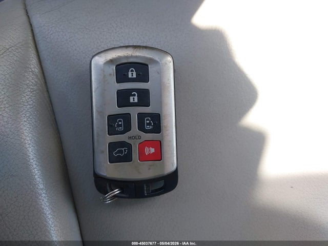 Продаж на аукціоні авто 2013 Toyota Sienna Limited 7 Passenger, vin: 5TDDK3DC3DS060813, номер лоту: 45037677