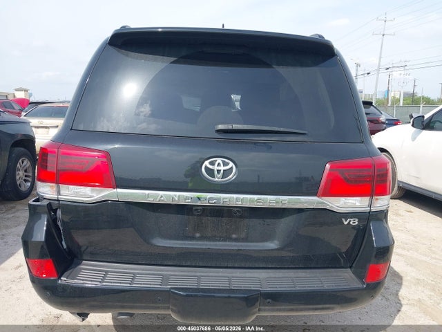 Toyota Land Cruiser 2020 JTMCY7AJ4L4087226 Image 17