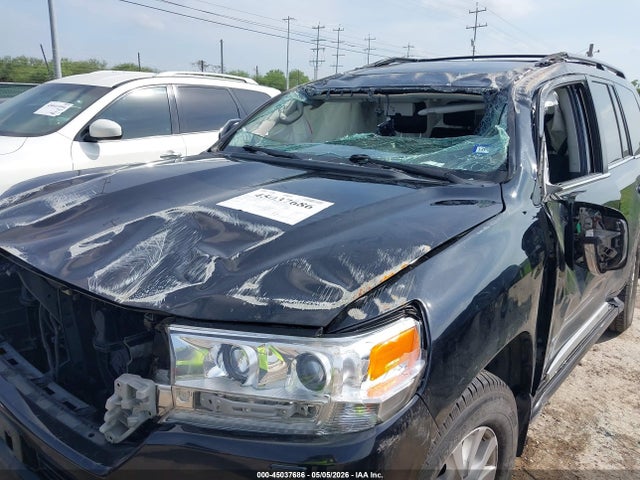 Toyota Land Cruiser 2020 JTMCY7AJ4L4087226 Image 6