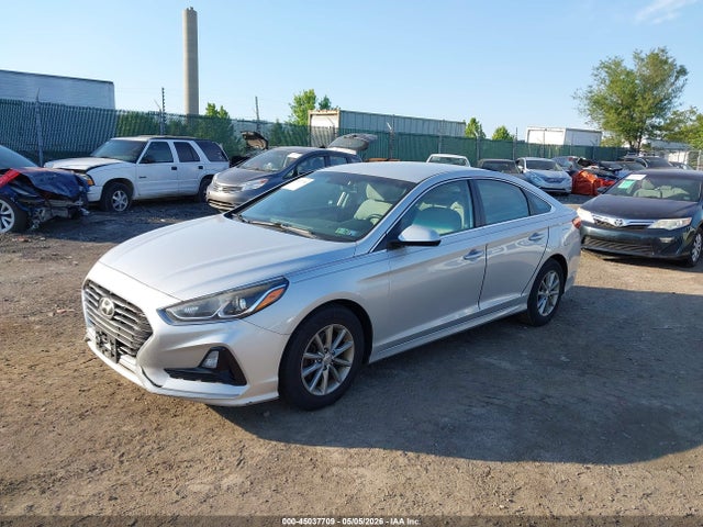 Hyundai SONATA SE 2018 5NPE24AF7JH615756 Image 2