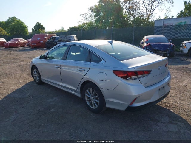 Hyundai SONATA SE 2018 5NPE24AF7JH615756 Image 3