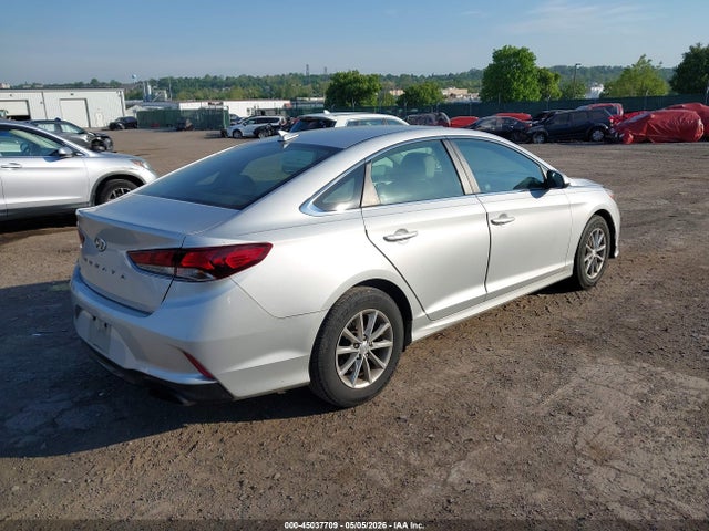 Hyundai SONATA SE 2018 5NPE24AF7JH615756 Image 4