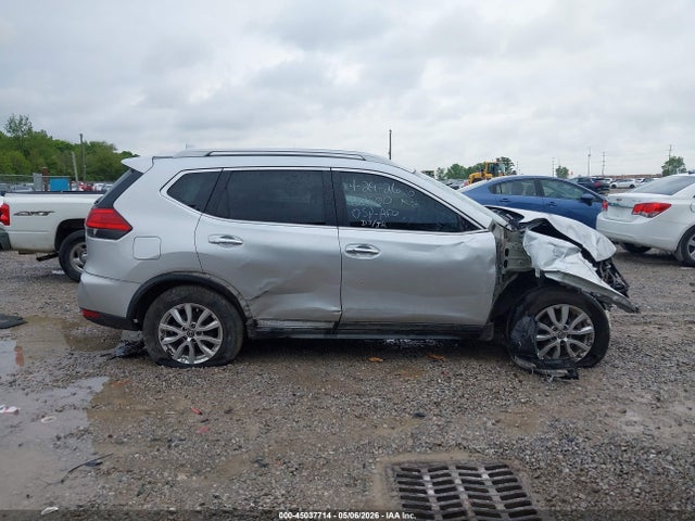 2017 Nissan Rogue Sv მანქანა იყიდება აუქციონზე, vin: 5N1AT2MV5HC856025, აუქციონის ნომერი: 45037714