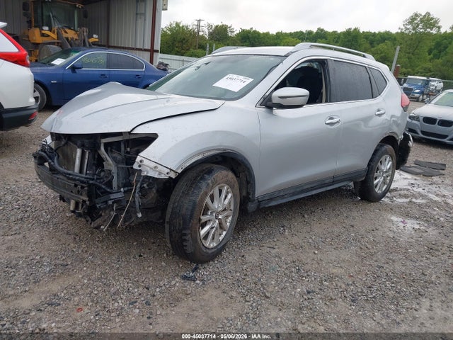 2017 Nissan Rogue Sv მანქანა იყიდება აუქციონზე, vin: 5N1AT2MV5HC856025, აუქციონის ნომერი: 45037714