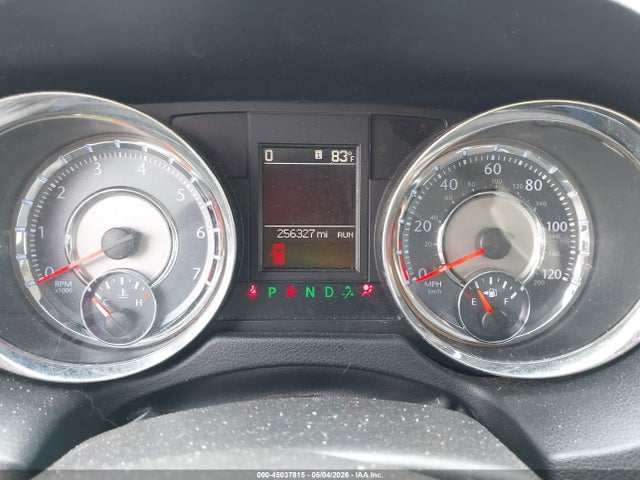 2015 Chrysler Town & Country Touring მანქანა იყიდება აუქციონზე, vin: 2C4RC1BG8FR552214, აუქციონის ნომერი: 45037815