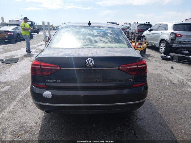 45037829 :رقم المزاد ، 1VWBT7A32HC038161 vin ، 2017 Volkswagen Passat 1.8t Se مزاد بيع