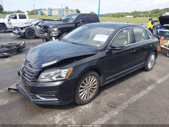 45037829 :رقم المزاد ، 1VWBT7A32HC038161 vin ، 2017 Volkswagen Passat 1.8t Se مزاد بيع