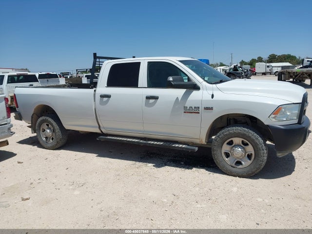 45037845 :رقم المزاد ، 3C6TR5HT7JG242156 vin ، 2018 Ram 2500 Tradesman  4x4 8' Box مزاد بيع