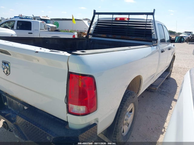 45037845 :رقم المزاد ، 3C6TR5HT7JG242156 vin ، 2018 Ram 2500 Tradesman  4x4 8' Box مزاد بيع