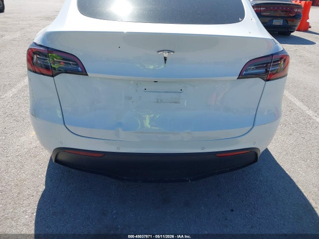 Продаж на аукціоні авто 2021 Tesla Model Y Standard Range Rear-wheel Drive, vin: 5YJYGDED4MF107545, номер лоту: 45037871