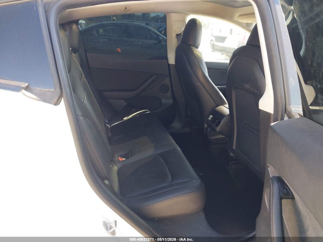 Продаж на аукціоні авто 2021 Tesla Model Y Standard Range Rear-wheel Drive, vin: 5YJYGDED4MF107545, номер лоту: 45037871