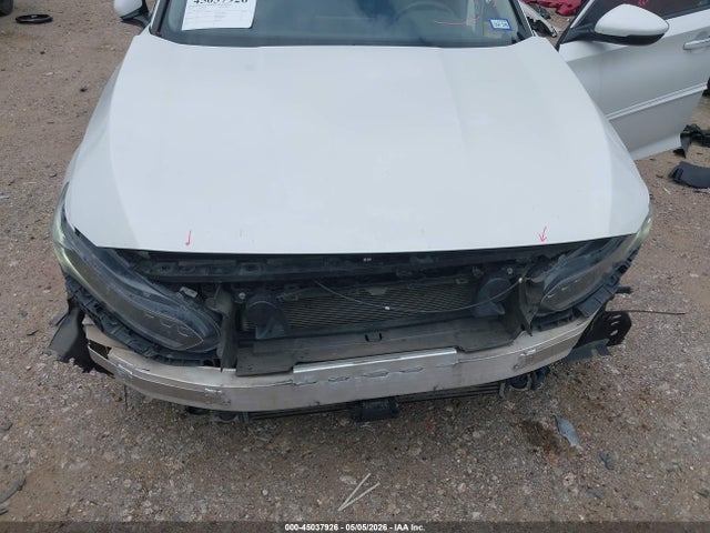 Продажа на аукционе авто 2018 Honda Accord Touring, vin: 1HGCV1F99JA013661, номер лота: 45037926