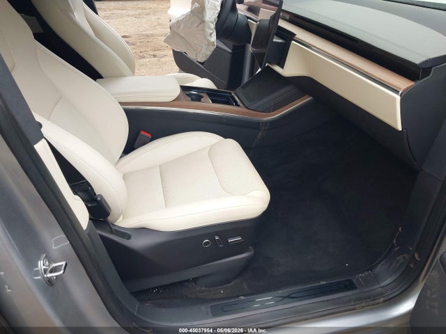 45037954 :رقم المزاد ، 7SAXCDE54SF472338 vin ، 2025 Tesla Model X Long Range مزاد بيع