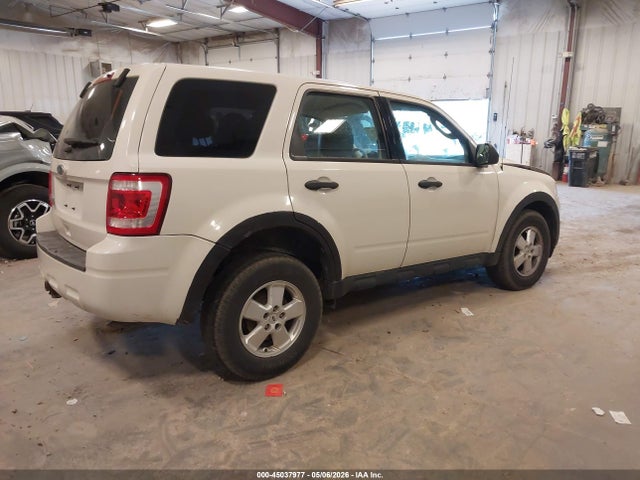 Aukcja sprzedaży 2011 Ford Escape Xls, vin: 1FMCU9C70BKC39565, numer aukcji: 45037977