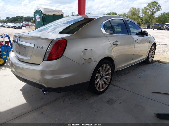 45038007 :رقم المزاد ، 1LNHL9DR8AG609980 vin ، 2010 Lincoln Mks مزاد بيع