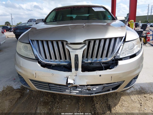 45038007 :رقم المزاد ، 1LNHL9DR8AG609980 vin ، 2010 Lincoln Mks مزاد بيع