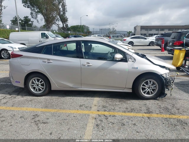 Toyota Prius Prime Premium 2017 JTDKARFP9H3056558 Image 14