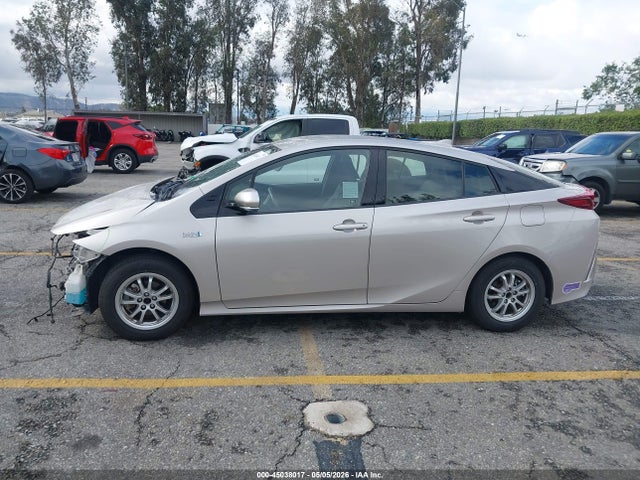 Toyota Prius Prime Premium 2017 JTDKARFP9H3056558 Image 15