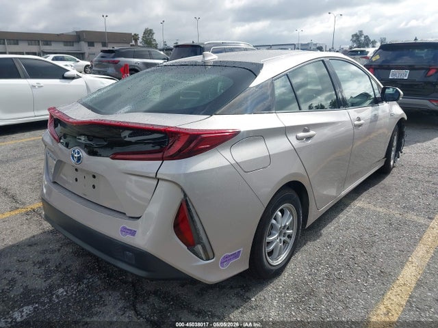 Toyota Prius Prime Premium 2017 JTDKARFP9H3056558 Image 4