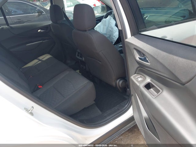 2GNAXKEX3J6325579 Chevrolet EQUINOX LT