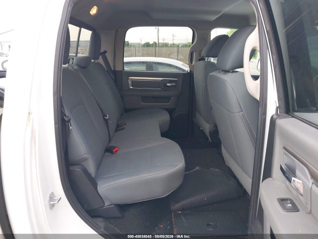 45038045 :رقم المزاد ، 1C6RR7LG1GS274425 vin ، 2016 Ram 1500 Slt مزاد بيع