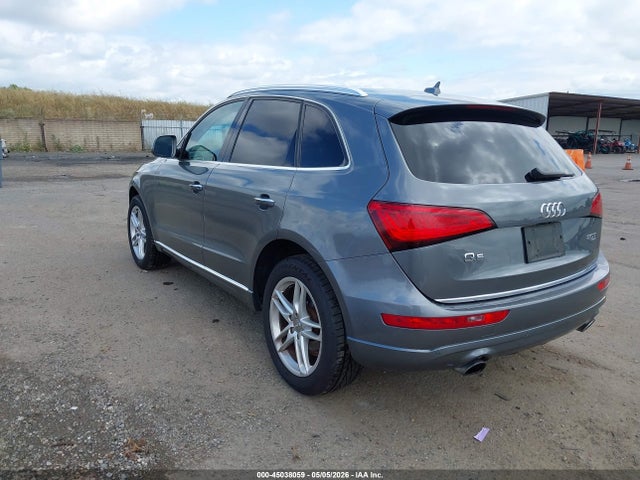 WA1LFAFP9FA051323 Audi Q5 2.0t Premium