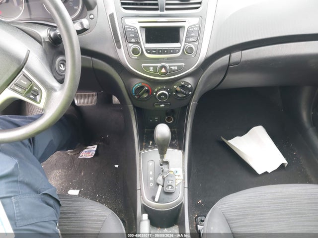 Продажа на аукционе авто 2017 Hyundai Accent Se, vin: KMHCT5AE2HU300778, номер лота: 45038077
