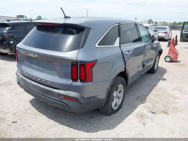 Продажа на аукционе авто 2022 Kia Sorento Lx, vin: 5XYRG4LCXNG099041, номер лота: 45038175