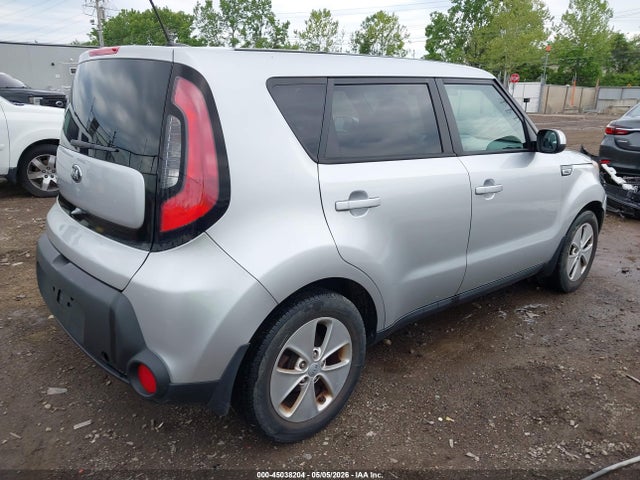 45038204 :رقم المزاد ، KNDJN2A21F7750802 vin ، 2015 Kia Soul مزاد بيع