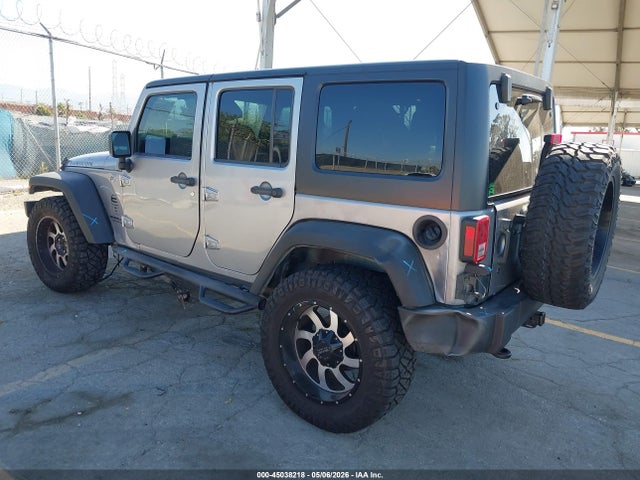 45038218 :رقم المزاد ، 1C4BJWFG3FL757639 vin ، 2015 Jeep Wrangler Unlimited Rubicon مزاد بيع