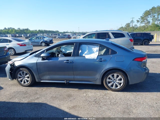 Продажа на аукционе авто 2021 Toyota Corolla Le, vin: JTDEPMAE6MJ175730, номер лота: 45038223